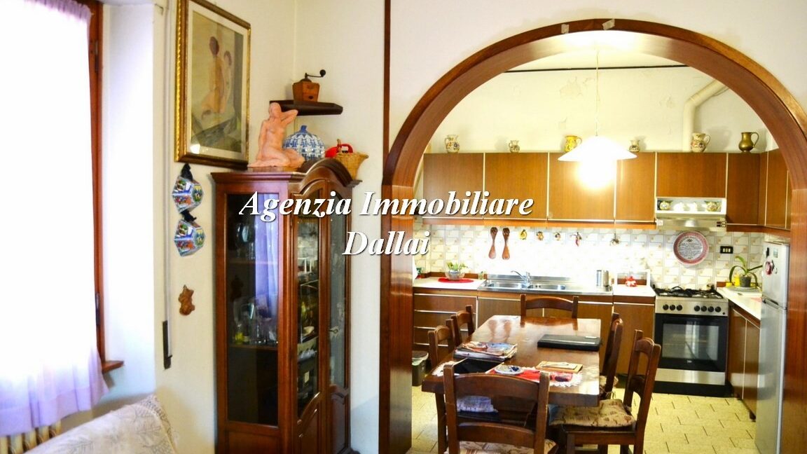 Borgo San Lorenzo – 5 vani