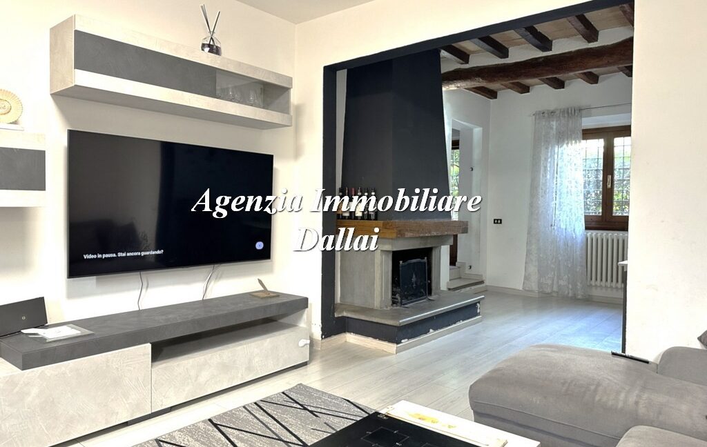 Borgo San Lorenzo – 6 vani